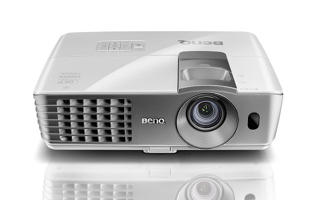 BenQ W1070+ Projector